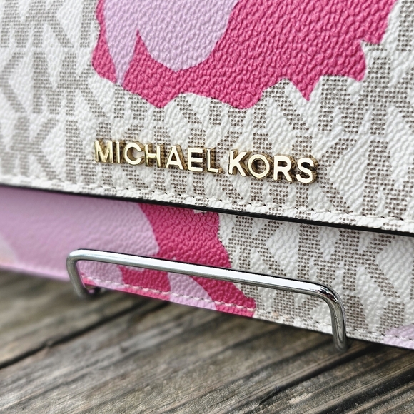 Michael Kors Jet Set Granita Floral Wallet euc - Picture 12 of 12